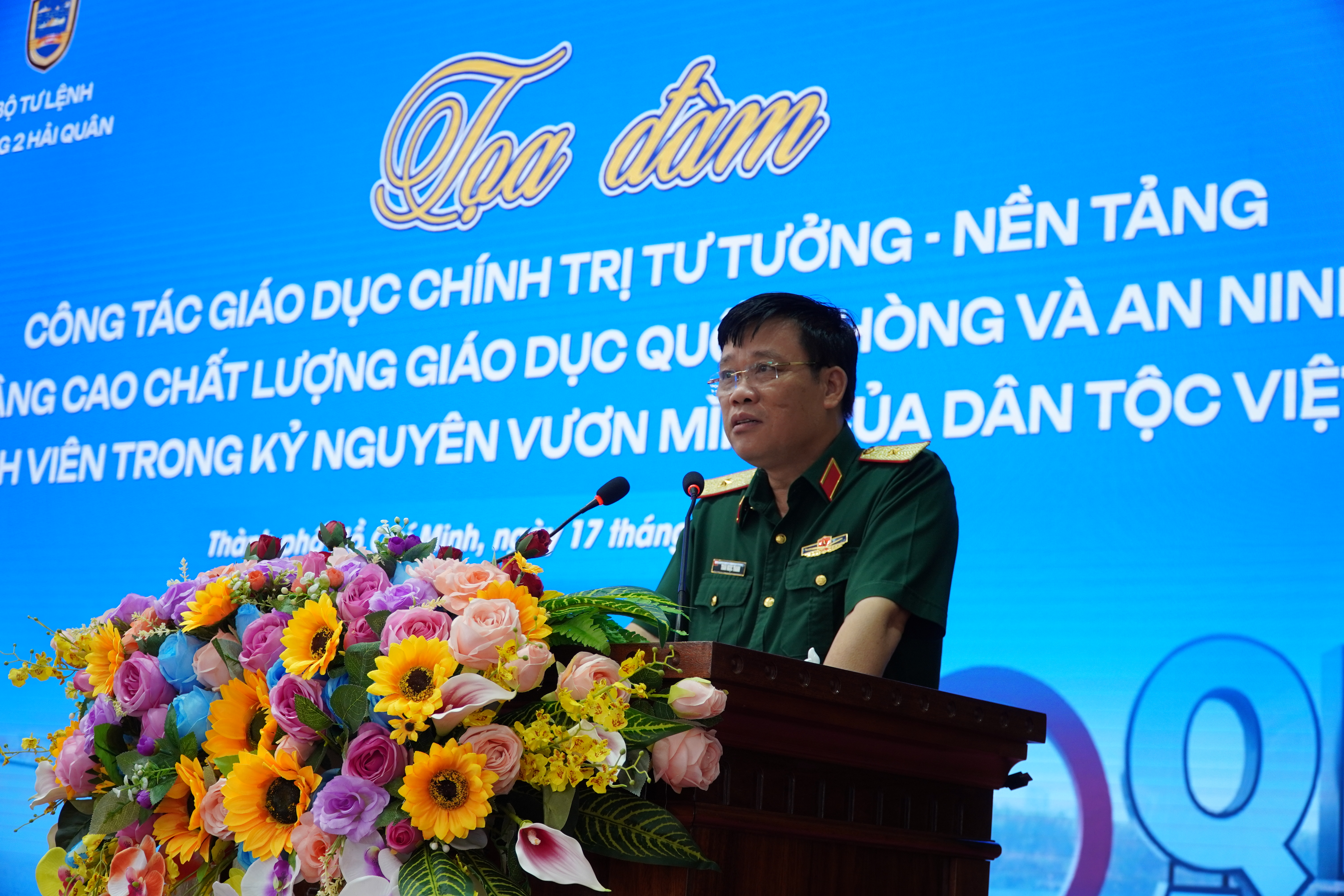 TỌA ĐÀM